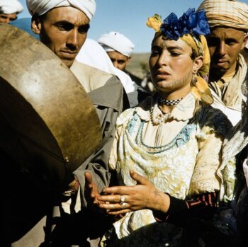 DRUMMING LADY - COL 19