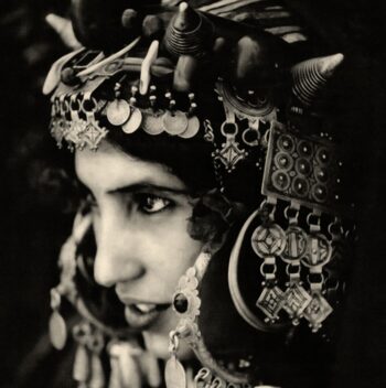 PORTRAIT OF A WOMAN - BW 14